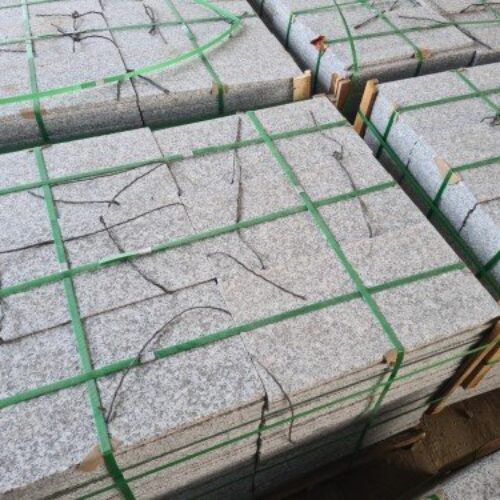 Đá granit suối lau 300*600*20 cắt thô › Sản phẩm