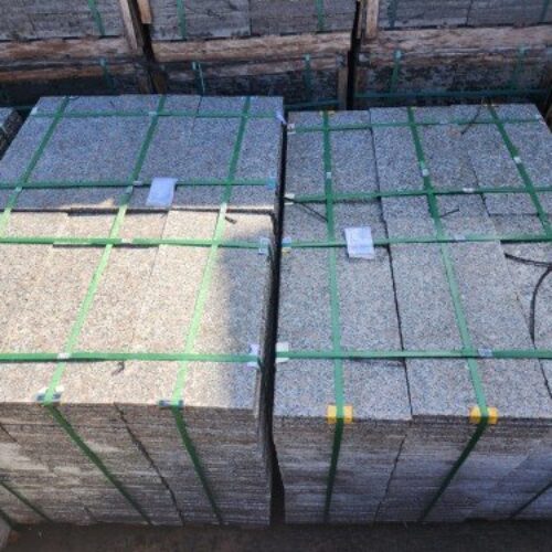 Đá granit tím BĐ 300*600*20 khò nhám › Sản phẩm